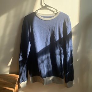 Men’s navy blue sweater